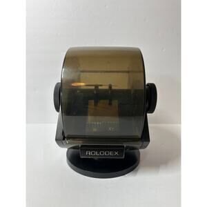 Roladex Vintage Model SW-24C Covered Rotary Swivel File Wood Grain Tabs Cards